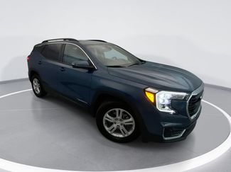Used 2024 GMC Terrain SLE w/ Driver Convenience Package FWD video 1