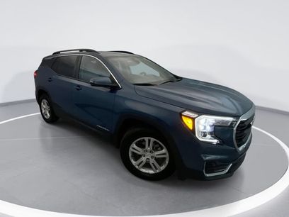 Used 2024 GMC Terrain SLE w/ Driver Convenience Package