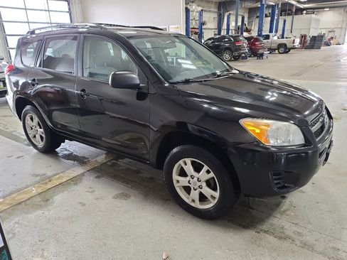 Used 2011 Toyota RAV4 4WD image 3