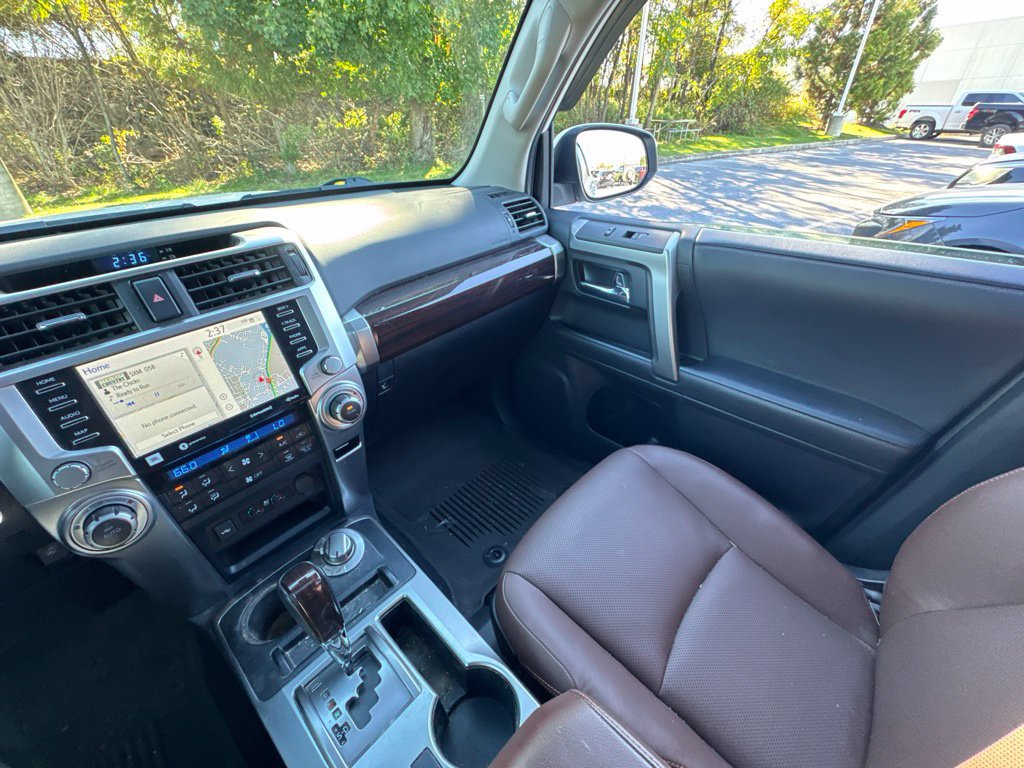 Used 2023 Toyota 4Runner Limited AWD/4WD image 29