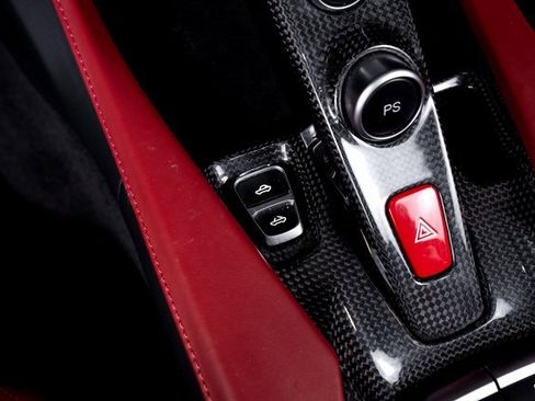 Certified 2020 Ferrari Portofino image 50