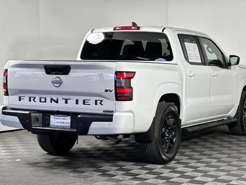 Used 2023 Nissan Frontier SV w/ Midnight Edition Package image 3