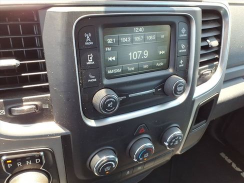 Used 2019 RAM 1500 Classic SLT AWD/4WD image 20