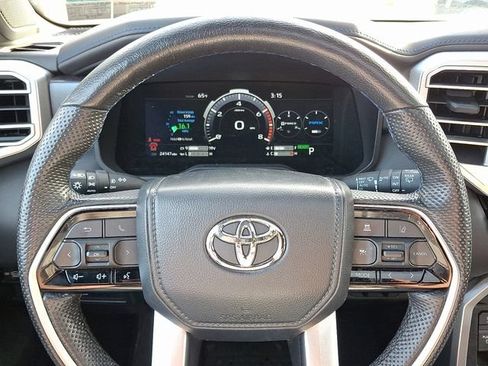 Certified 2024 Toyota Sequoia Platinum AWD/4WD image 20