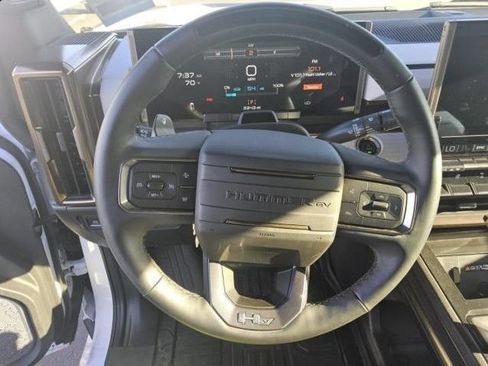 Used 2024 GMC Hummer EV 2X w/ Extreme Off-Road Package AWD/4WD image 6