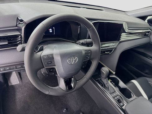 New 2026 Toyota Camry SE image 12