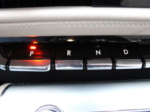 Used 2022 Lincoln Aviator AWD w/ Elements Package image 31