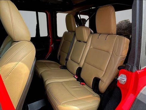 Used 2019 Jeep Wrangler Unlimited Rubicon AWD/4WD image 24