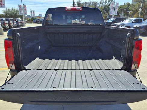 Used 2024 Chevrolet Colorado W/T w/ WT Convenience Package image 10