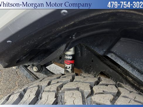 Used 2020 Jeep Gladiator Rubicon AWD/4WD image 9