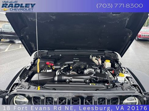 Used 2020 Jeep Gladiator Rubicon w/ Dual Top Group image 12