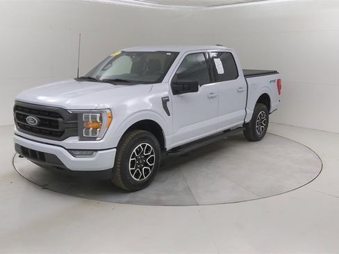 Certified 2022 Ford F150 XLT w/ Equipment Group 302A High image 21