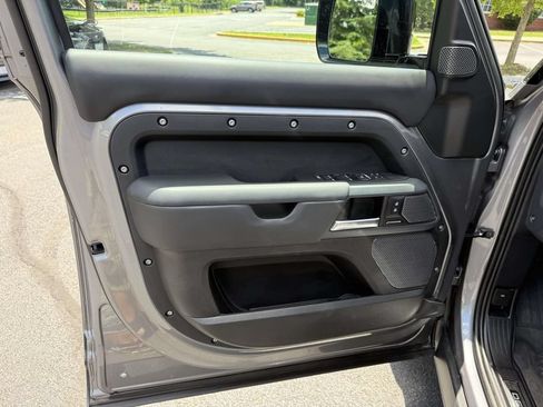 Used 2024 Land Rover Defender 110 X AWD/4WD image 12