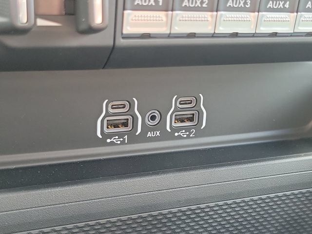 New 2027 RAM 3500 Big Horn AWD/4WD image 22
