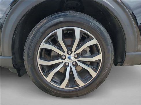 Used 2025 Ford Explorer ST-Line image 25