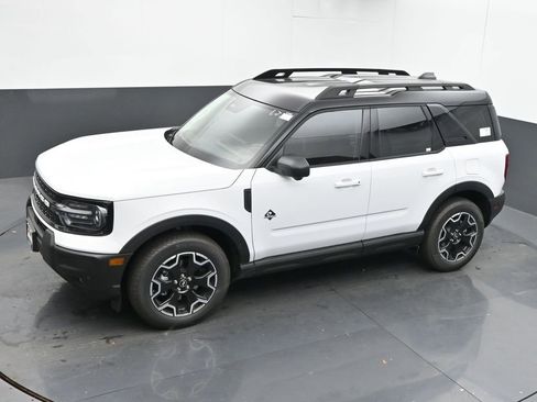 New 2025 Ford Bronco Sport Outer Banks w/ Outer Banks Tech Package+ image 38