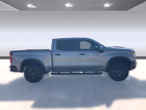 Used 2023 Chevrolet Silverado 1500 ZR2 image 7
