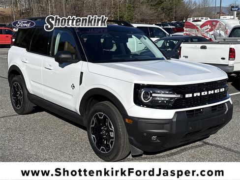 Used 2025 Ford Bronco Sport Outer Banks w/ Outer Banks Tech Package+ image 1