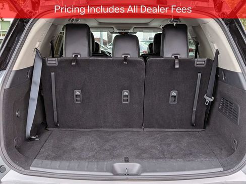 Used 2024 Nissan Pathfinder SL w/ SL Premium Package FWD image 13