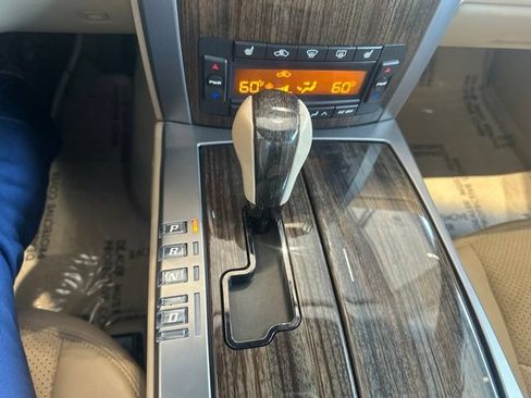 Used 2007 Cadillac XLR V RWD image 21