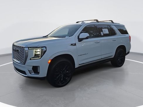 Used 2021 GMC Yukon Denali w/ Denali Premium Package image 7
