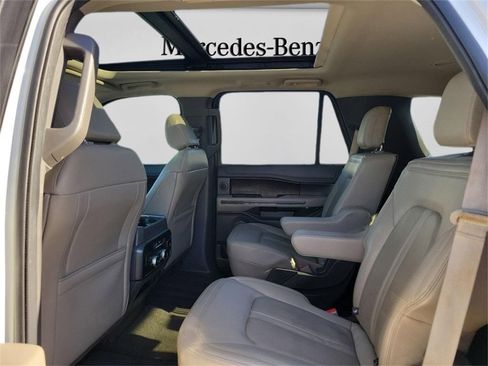 Used 2021 Ford Expedition Limited image 13