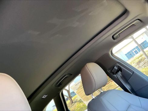 Certified 2025 Audi Q5 Premium w/ Convenience Package image 12