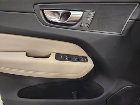 New 2026 Volvo XC60 B5 Plus w/ Protection Package Premier AWD/4WD image 24