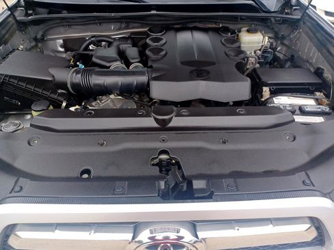 Used 2011 Toyota 4Runner SR5 w/ Premium Pkg w/Leather image 23