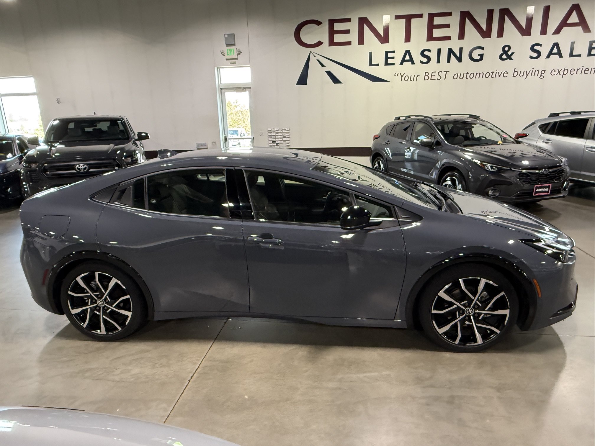 Used 2024 Toyota Prius Prime FWD image 8