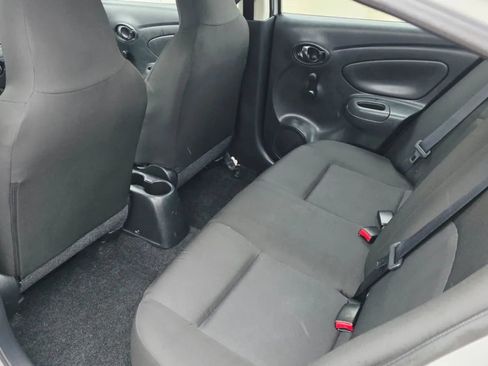 Used 2017 Nissan Versa S Plus image 10