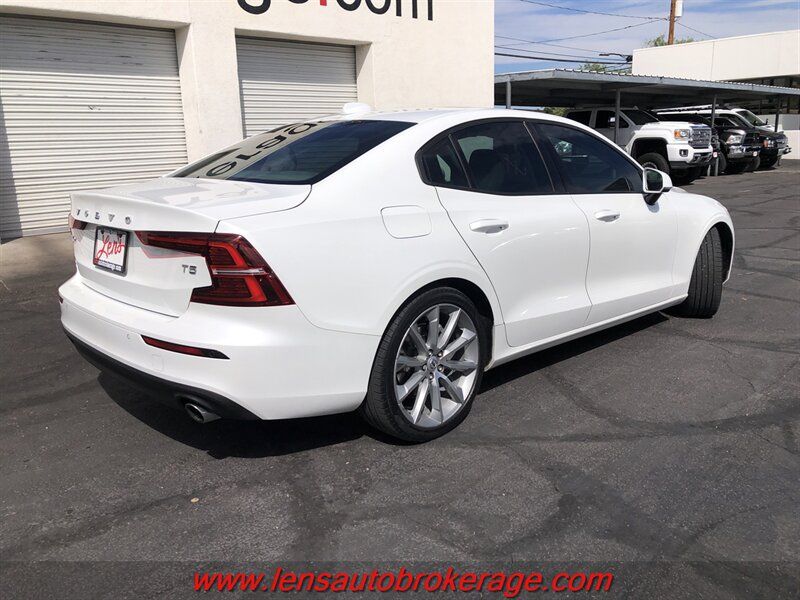 Used 2019 Volvo S60 T5 Momentum w/ Premium Package FWD image 8