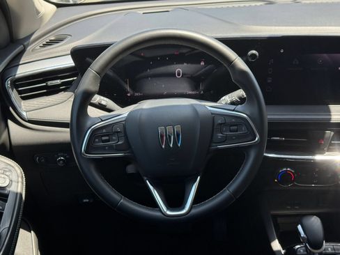 Used 2025 Buick Encore GX Preferred AWD/4WD image 22