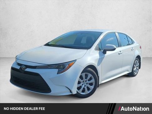 Used 2026 Toyota Corolla LE FWD image 1
