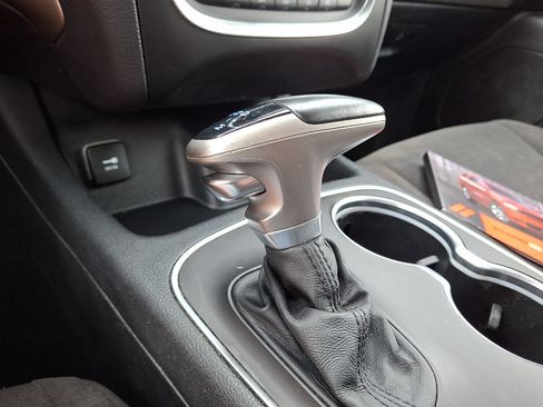Used 2019 Dodge Durango SXT AWD/4WD image 15