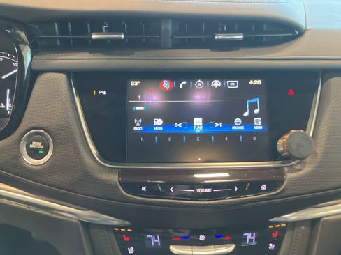 Used 2017 Cadillac XT5 Premium Luxury image 21