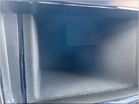 Used 2023 Chevrolet Traverse RS image 13