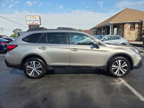 Used 2018 Subaru Outback 2.5i Limited AWD/4WD image 6