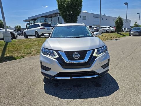 Used 2020 Nissan Rogue SV AWD/4WD image 10