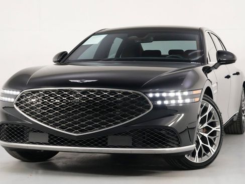 Used 2024 Genesis G90 3.5T image 3