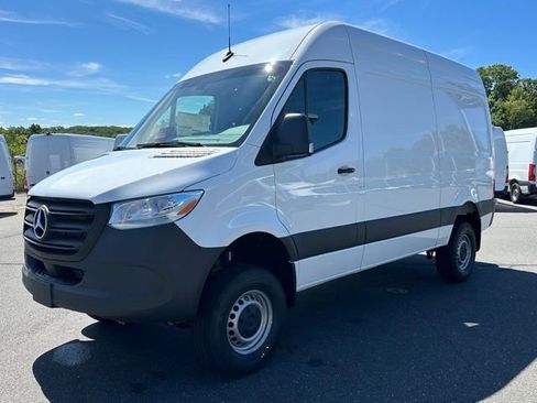 New 2025 Mercedes-Benz Sprinter 2500 image 3