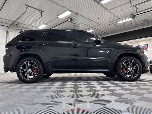 Used 2016 Jeep Grand Cherokee SRT AWD/4WD image 17