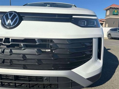 New 2026 Volkswagen Tiguan S FWD image 7