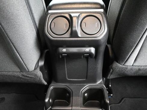 Used 2025 Jeep Gladiator Sport AWD/4WD image 15
