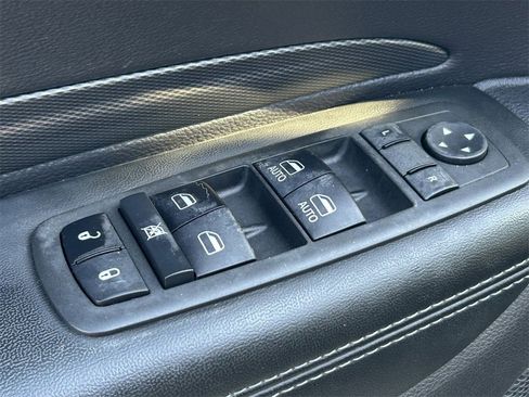 Used 2022 Dodge Durango GT image 19