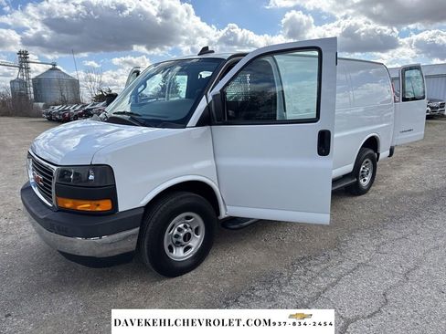 Used 2024 GMC Savana 2500 w/ Driver Convenience Package RWD image 19