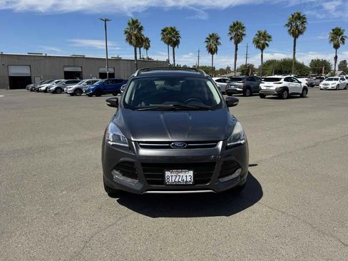 Used 2016 Ford Escape Titanium w/ Equipment Group 301A AWD/4WD image 4