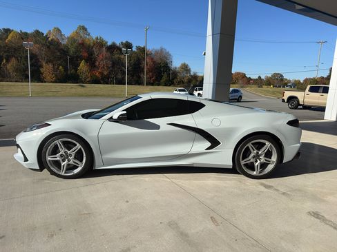 Used 2022 Chevrolet Corvette Stingray Coupe w/ 1LT image 3