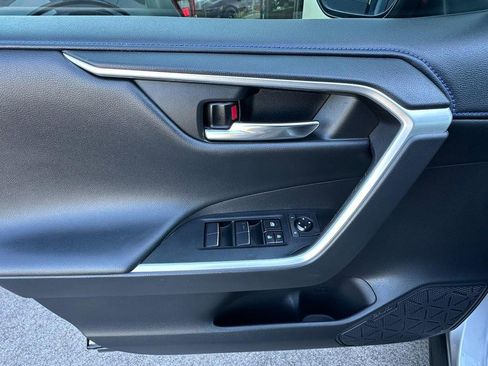 Used 2021 Toyota RAV4 XSE image 10