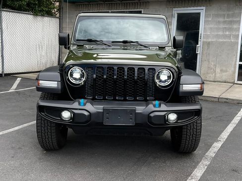 Used 2023 Jeep Wrangler Unlimited w/ Sun & Screen Package AWD/4WD image 2